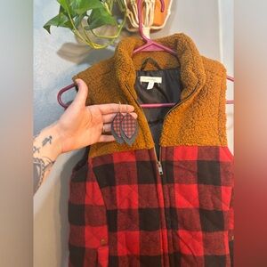 Maurice’s Buffalo Plaid Sherpa Vest w/ Matching Earrings